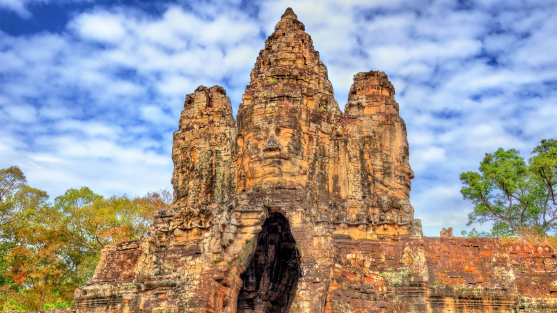 Day 4 Famous Stone Faces On The South Gate Of Angkor Thom