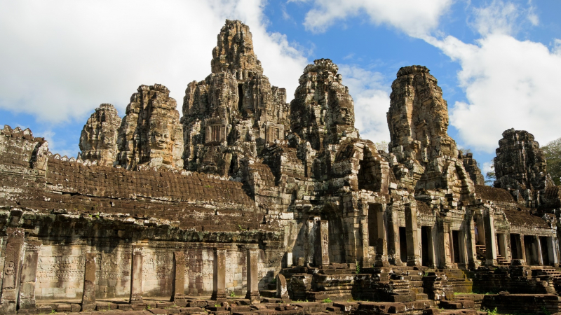 Day 4 Admire The Magnificent Bayon Temple